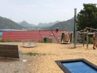 Spielen und Toben mit herrlicher Aussicht am Berggasthaus zum oberen Horn ©Rainer Becker Spielen und Toben mit herrlicher Aussicht am Berggasthaus zum oberen Horn ©Rainer Becker